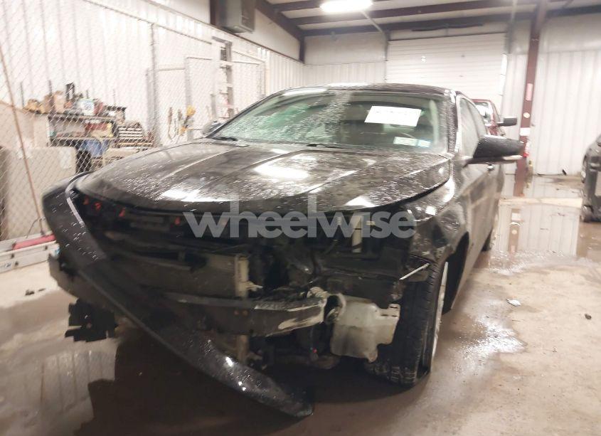 Photo 6 of 2017 Chevrolet Impala 1LT (VIN 2G1105SA8H9104043)