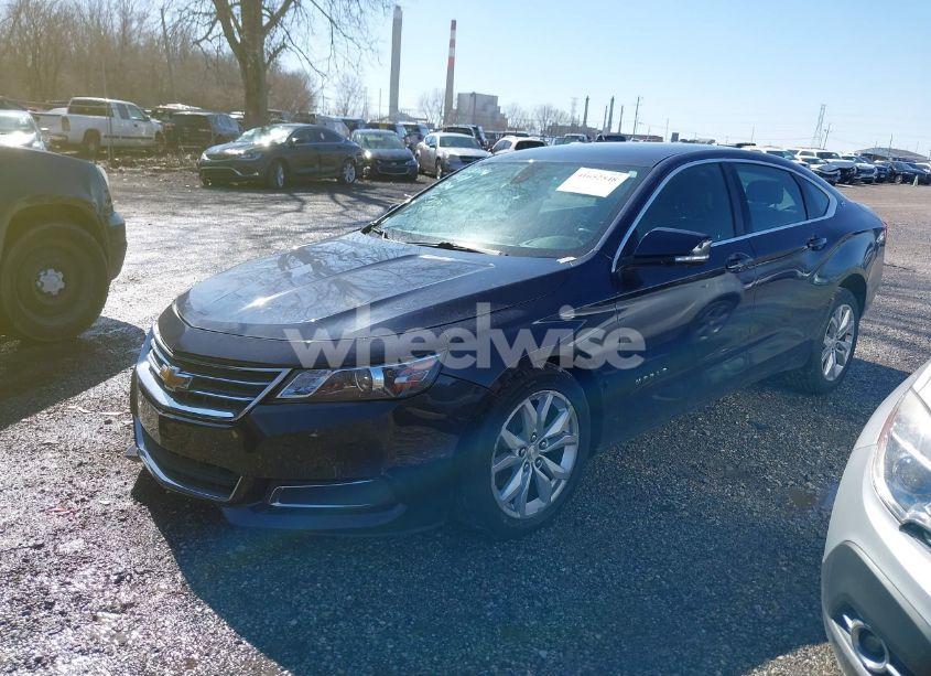 Photo 2 of 2017 Chevrolet Impala 1LT (VIN 2G1105SA8H9184038)