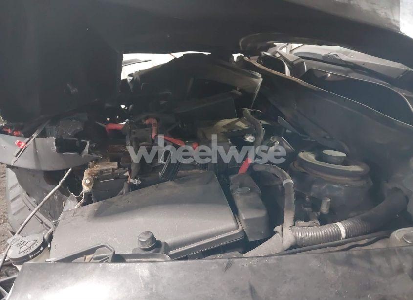 Photo 10 of 2016 Chevrolet Impala 1LT (VIN 2G1105SA9G9166064)