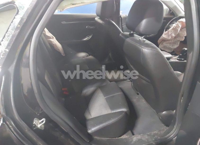 Photo 8 of 2016 Chevrolet Impala 1LT (VIN 2G1105SA9G9166064)