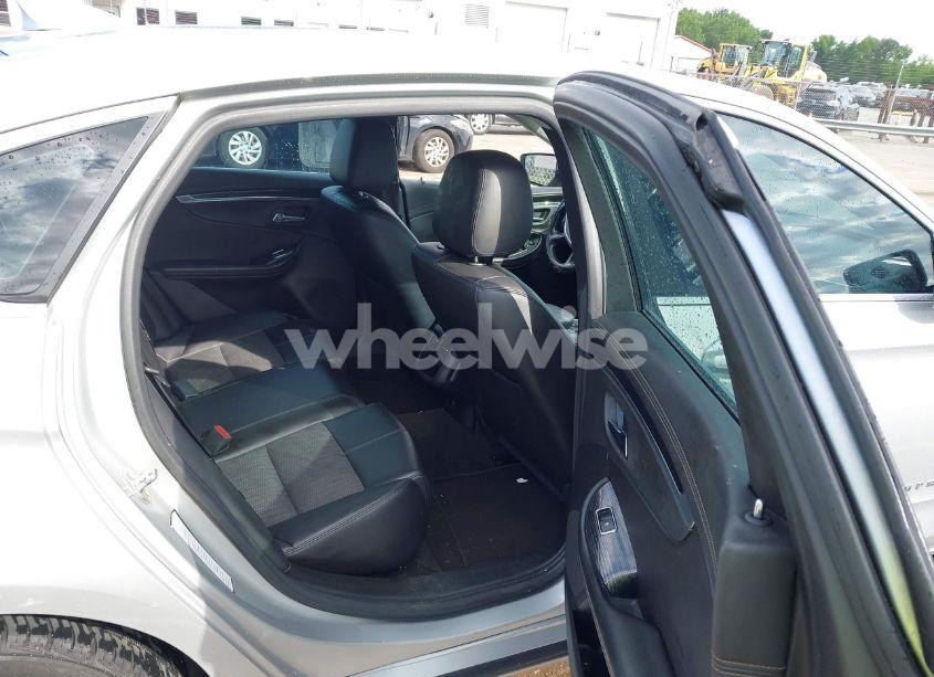 Photo 8 of 2016 Chevrolet Impala 1LT (VIN 2G1105SA9G9188002)