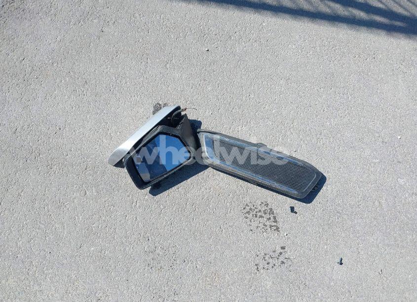 Photo 12 of 2017 Chevrolet Impala 1LT (VIN 2G1105SA9H9134541)