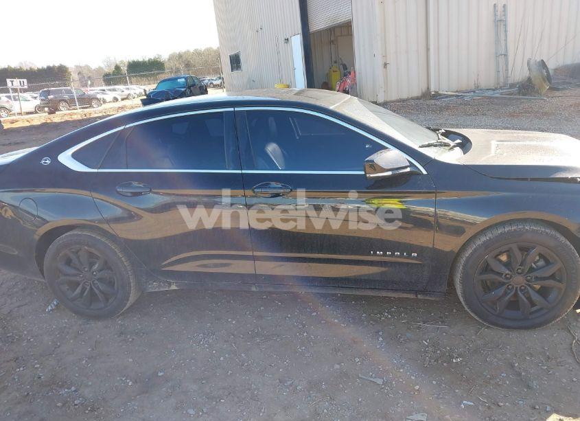 Photo 14 of 2017 Chevrolet Impala 1LT (VIN 2G1105SA9H9167877)