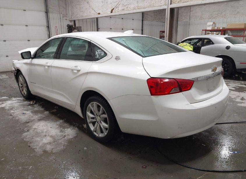 Photo 3 of 2017 Chevrolet Impala 1LT (VIN 2G1105SA9H9176031)