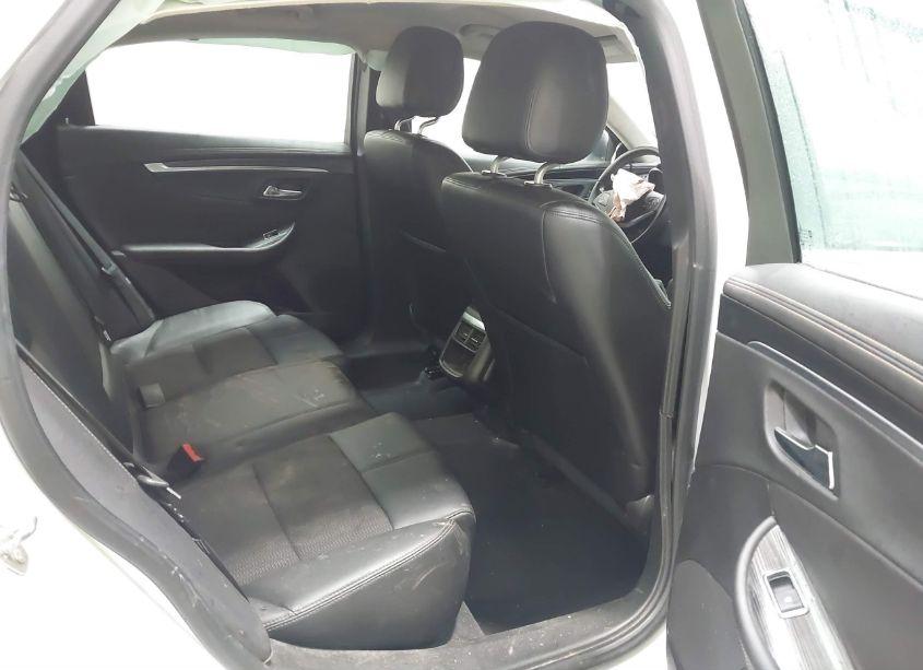 Photo 8 of 2017 Chevrolet Impala 1LT (VIN 2G1105SA9H9176031)