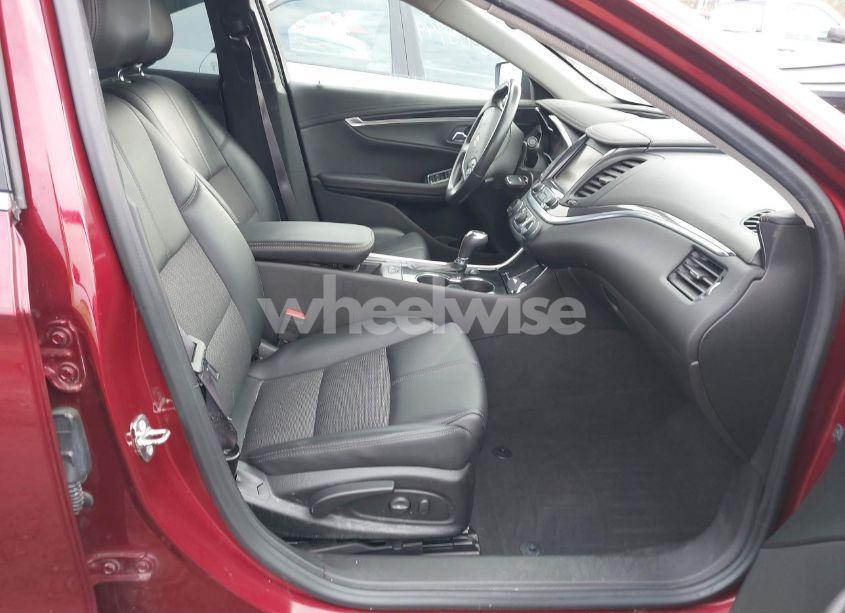 Photo 5 of 2017 Chevrolet Impala 1LT (VIN 2G1105SA9H9192486)