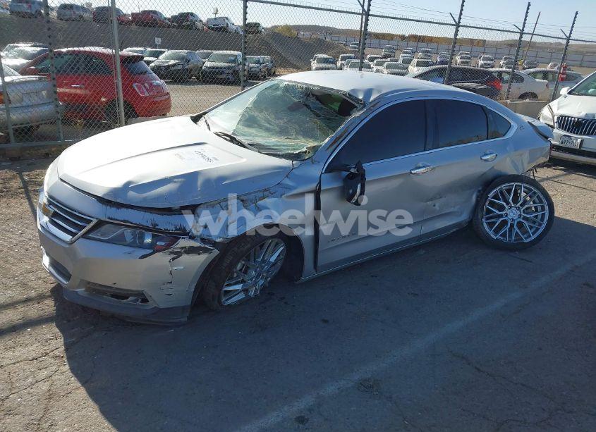 Photo 2 of 2018 Chevrolet Impala 1LT (VIN 2G1105SA9J9152916)