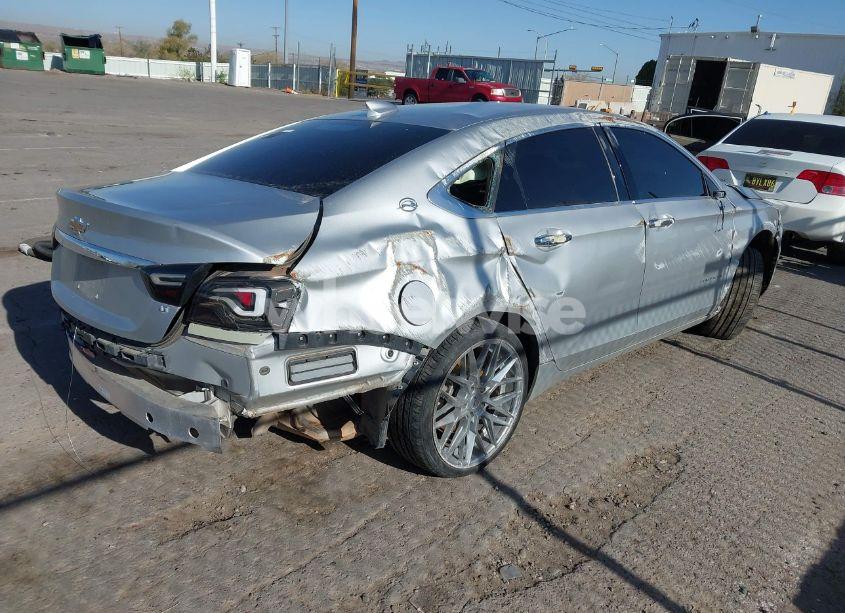 Photo 4 of 2018 Chevrolet Impala 1LT (VIN 2G1105SA9J9152916)