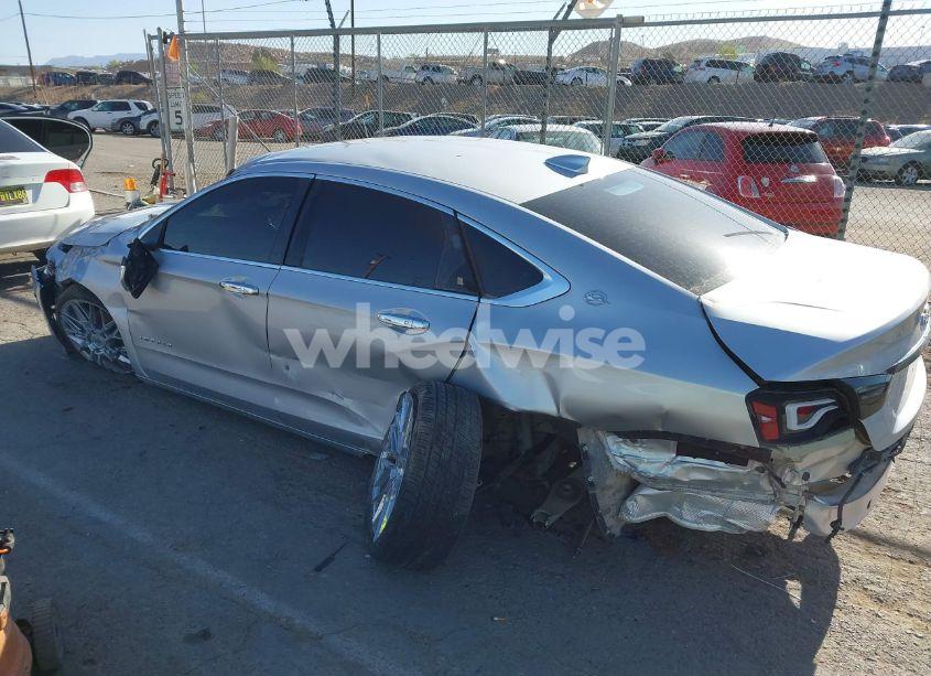 Photo 6 of 2018 Chevrolet Impala 1LT (VIN 2G1105SA9J9152916)