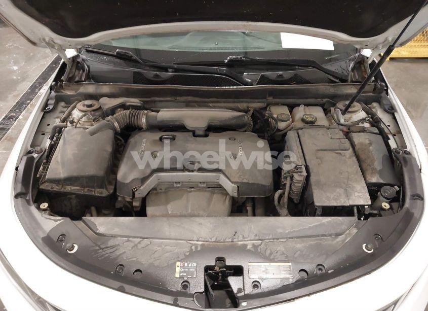 Photo 10 of 2016 Chevrolet Impala 1LT (VIN 2G1105SAXG9185934)