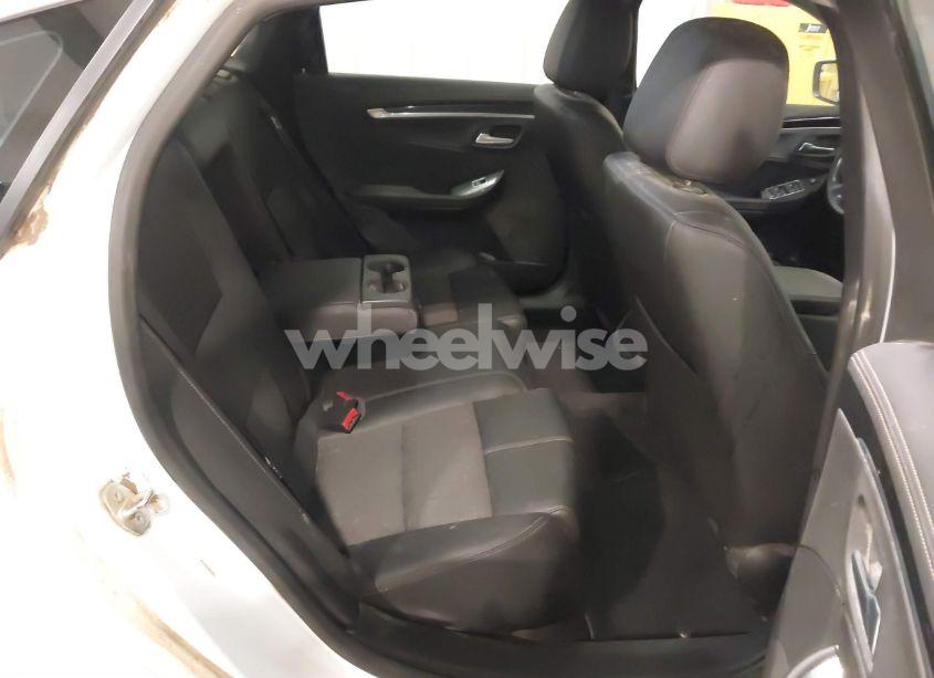 Photo 8 of 2016 Chevrolet Impala 1LT (VIN 2G1105SAXG9185934)