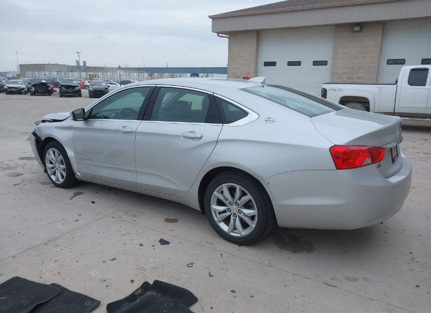 Photo 3 of 2017 Chevrolet Impala 1LT (VIN 2G1105SAXH9135441)