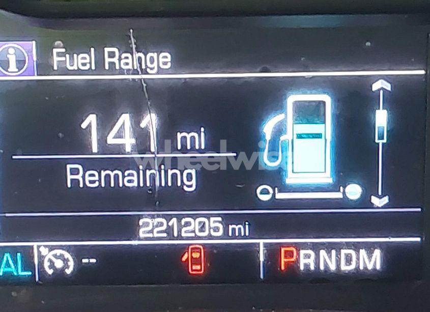 Photo 16 of 2017 Chevrolet Impala 1LT (VIN 2G1105SAXH9167676)