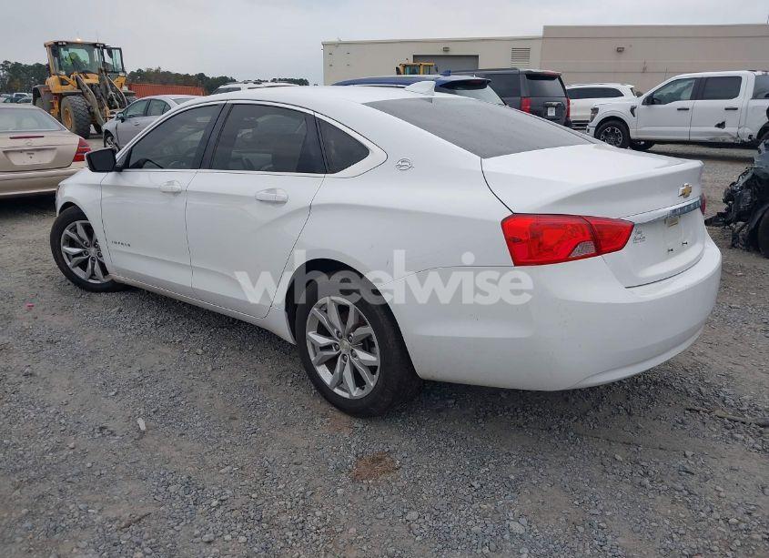 Photo 3 of 2017 Chevrolet Impala 1LT (VIN 2G1105SAXH9167676)