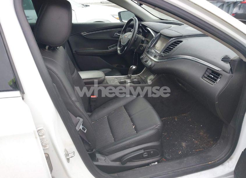 Photo 5 of 2016 Chevrolet Impala 2LT (VIN 2G1115S30G9127121)