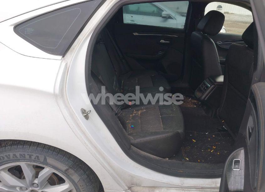 Photo 8 of 2016 Chevrolet Impala 2LT (VIN 2G1115S30G9127121)