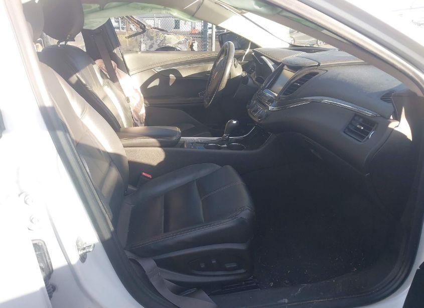 Photo 5 of 2016 Chevrolet Impala 2LT (VIN 2G1115S31G9201470)