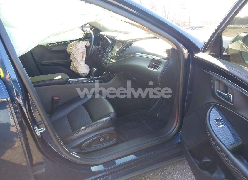 Photo 5 of 2016 Chevrolet Impala 2LT (VIN 2G1115S32G9132210)