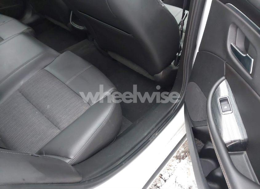 Photo 8 of 2016 Chevrolet Impala 2LT (VIN 2G1115S32G9167300)