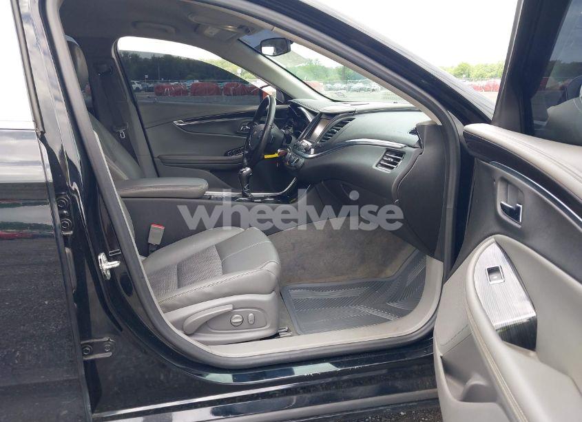 Photo 5 of 2016 Chevrolet Impala 2LT (VIN 2G1115S34G9119703)