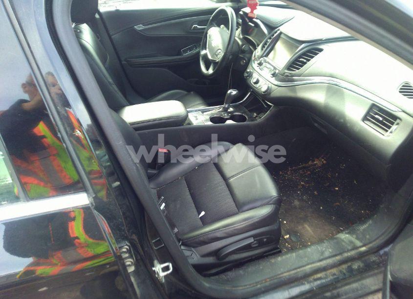 Photo 5 of 2016 Chevrolet Impala 2LT (VIN 2G1115S34G9146786)