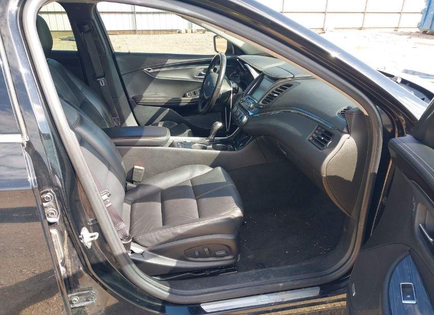 Photo 5 of 2016 Chevrolet Impala 2LT (VIN 2G1115S34G9204458)