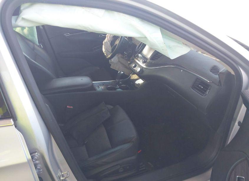 Photo 5 of 2016 Chevrolet Impala 2LT (VIN 2G1115S35G9137868)