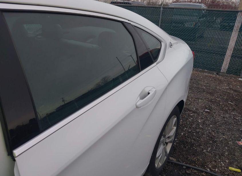 Photo 6 of 2016 Chevrolet Impala 2LT (VIN 2G1115S36G9136759)