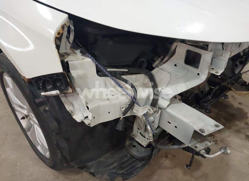 Photo 6 of 2016 Chevrolet Impala 2LT (VIN 2G1115S36G9157014)