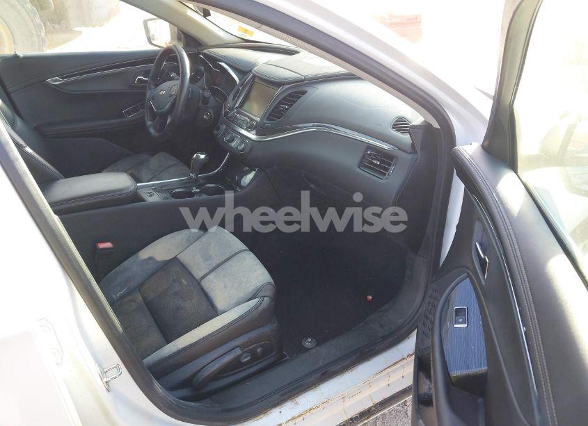 Photo 5 of 2016 Chevrolet Impala 2LT (VIN 2G1115S36G9185895)