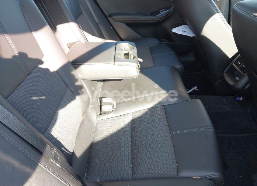 Photo 8 of 2016 Chevrolet Impala 2LT (VIN 2G1115S37G9155336)