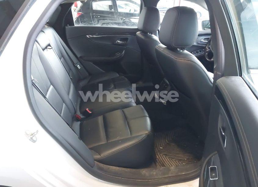 Photo 8 of 2016 Chevrolet Impala 2LT (VIN 2G1115S37G9199191)