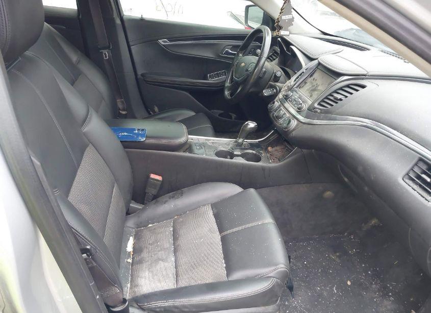 Photo 5 of 2016 Chevrolet Impala 2LT (VIN 2G1115S38G9169326)