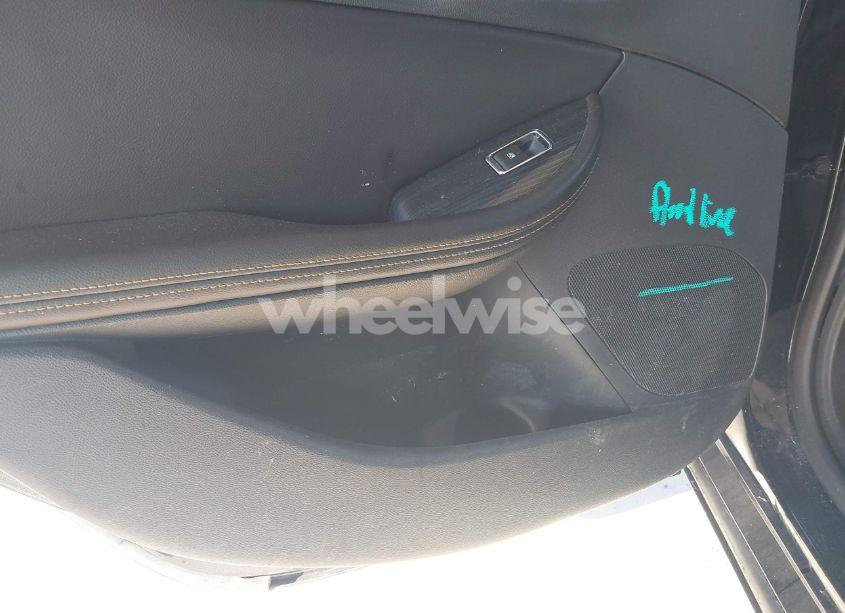 Photo 21 of 2016 Chevrolet Impala 2LT (VIN 2G1115S39G9127909)