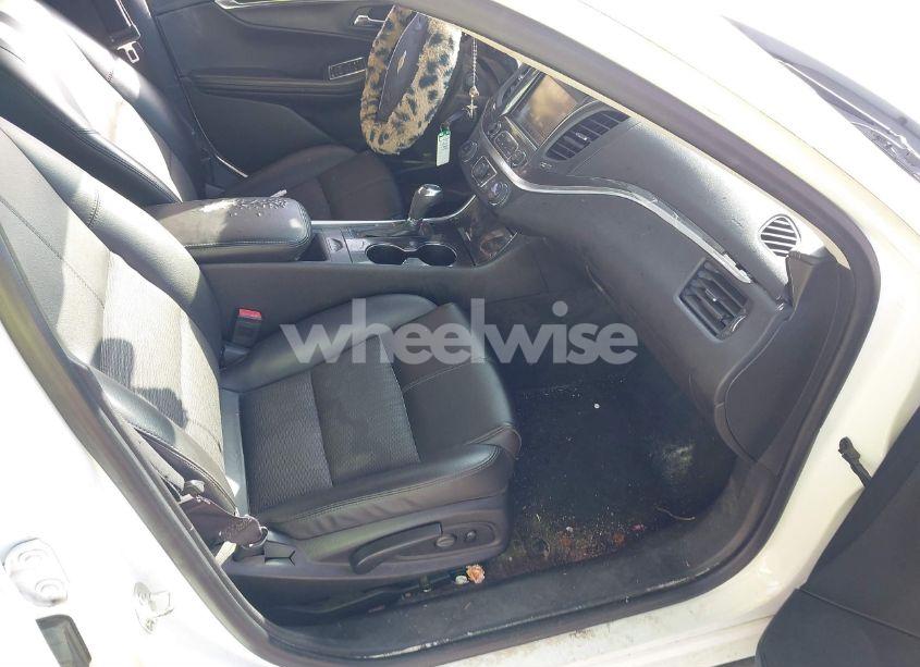 Photo 5 of 2016 Chevrolet Impala 2LT (VIN 2G1115S39G9133421)