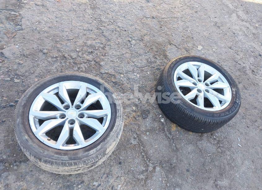 Photo 12 of 2016 Chevrolet Impala 2LT (VIN 2G1115S3XG9108074)