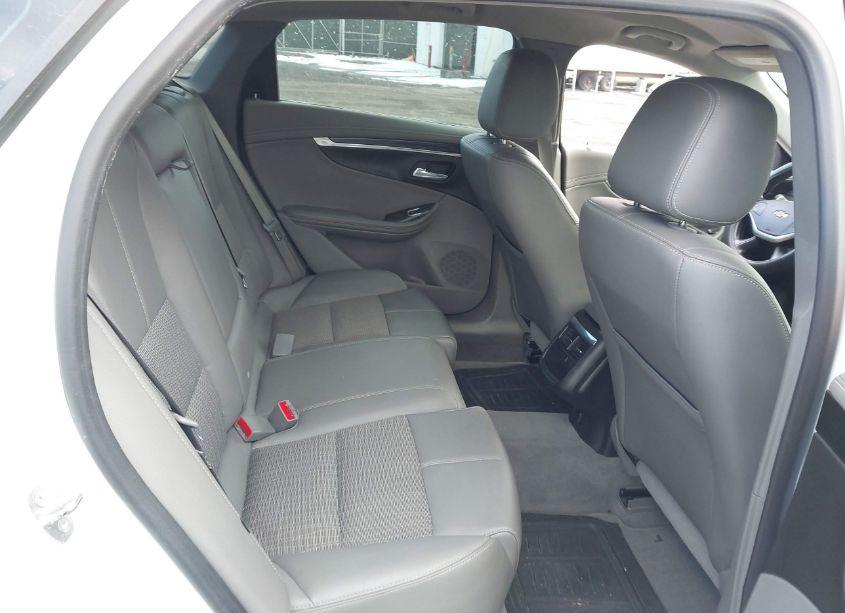 Photo 8 of 2015 Chevrolet Impala 1LT (VIN 2G1115SL0F9202396)