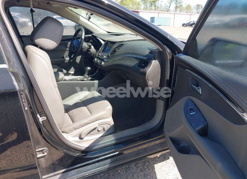 Photo 5 of 2015 Chevrolet Impala 1LT (VIN 2G1115SL1F9114960)