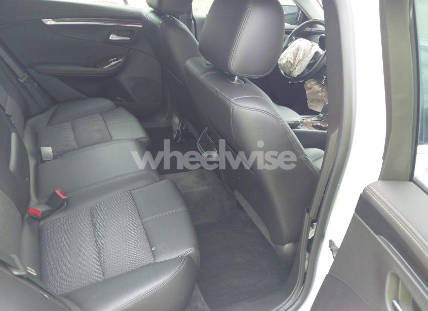 Photo 8 of 2015 Chevrolet Impala 1LT (VIN 2G1115SL2F9136448)