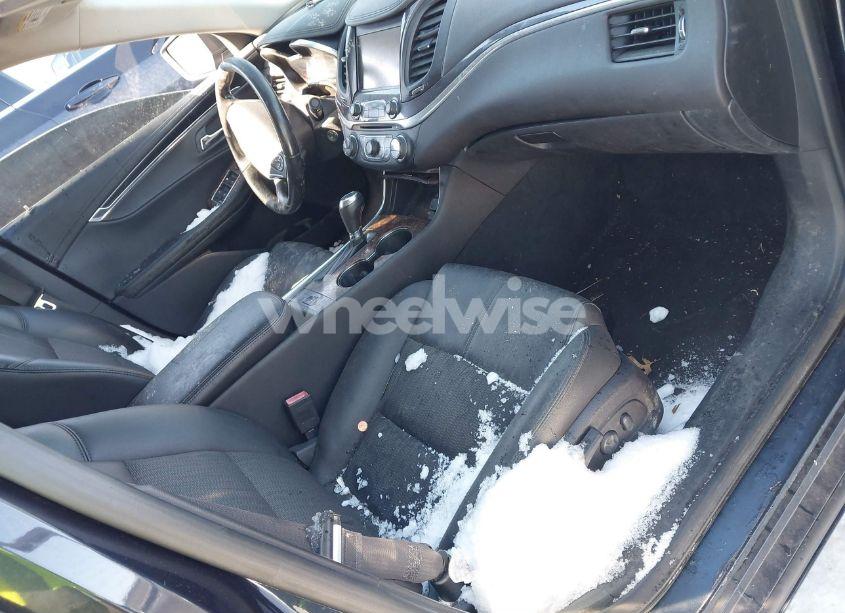 Photo 5 of 2014 Chevrolet Impala 1LT (VIN 2G1115SL3E9151071)