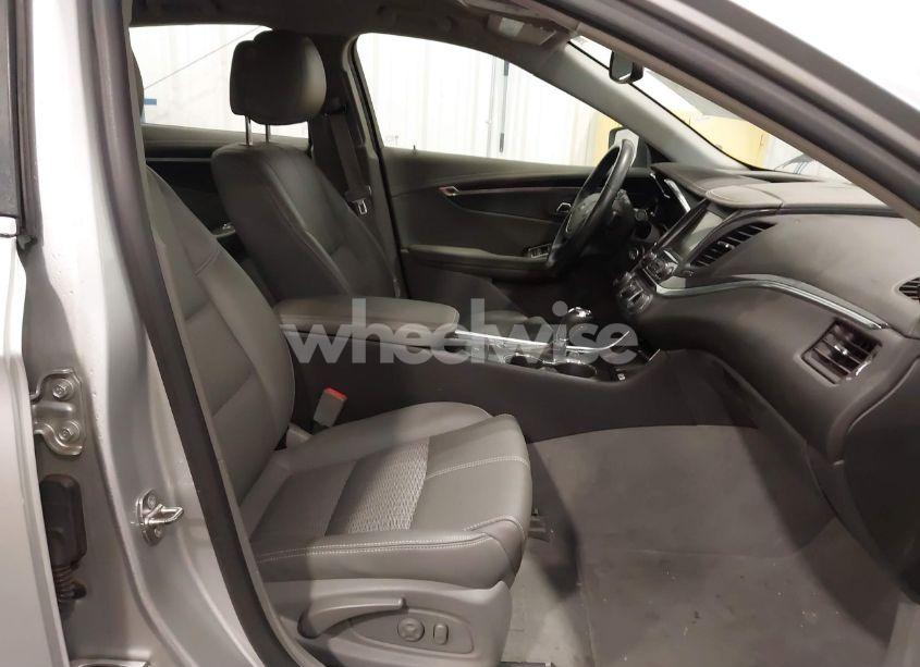 Photo 5 of 2014 Chevrolet Impala 1LT (VIN 2G1115SL4E9250806)