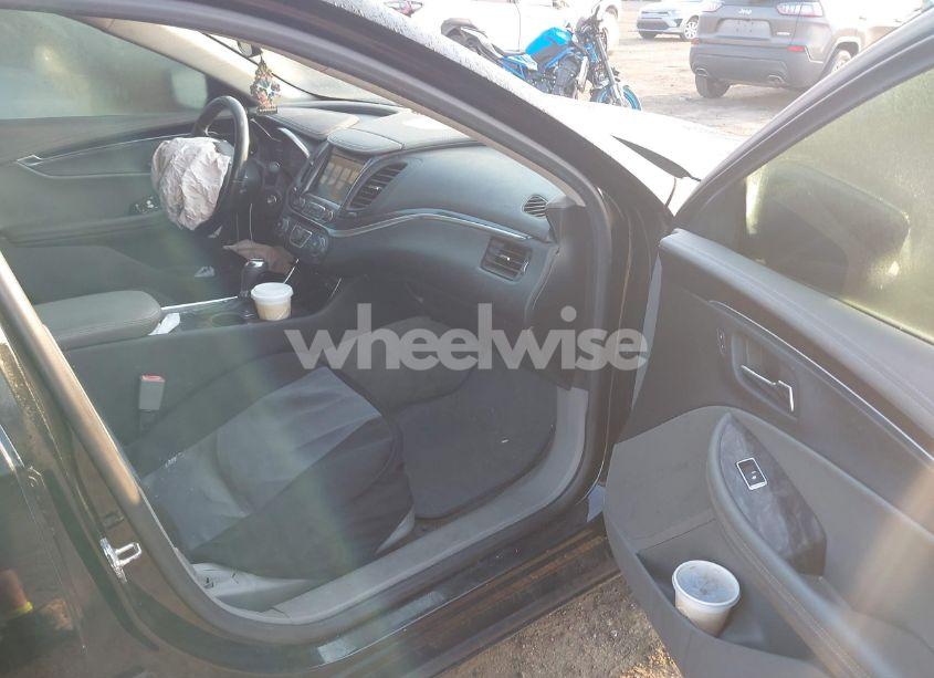 Photo 5 of 2015 Chevrolet Impala 1LT (VIN 2G1115SL5F9184798)