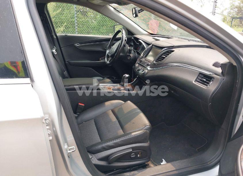 Photo 5 of 2015 Chevrolet Impala 1LT (VIN 2G1115SL6F9138980)