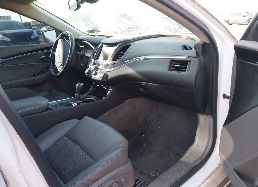 Photo 5 of 2015 Chevrolet Impala 1LT (VIN 2G1115SL6F9256401)