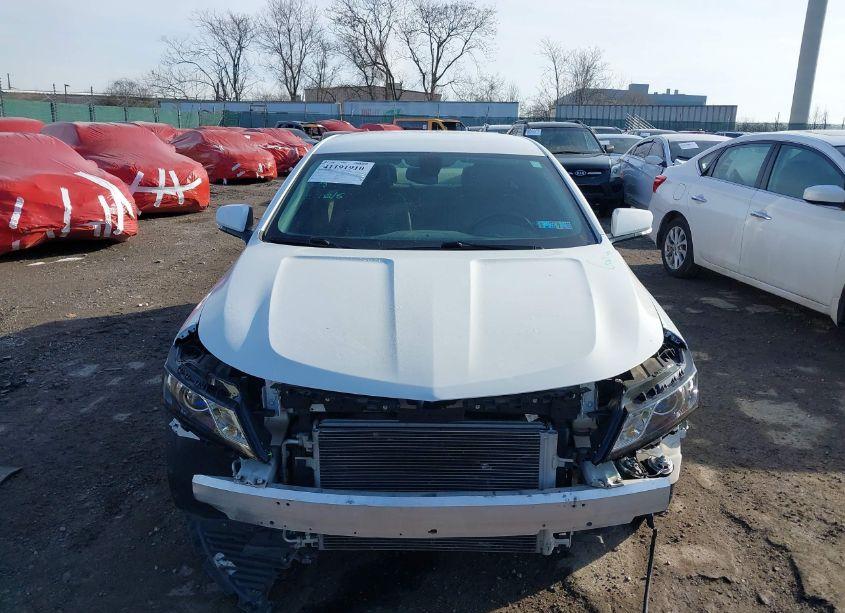 Photo 6 of 2015 Chevrolet Impala 1LT (VIN 2G1115SL6F9256401)