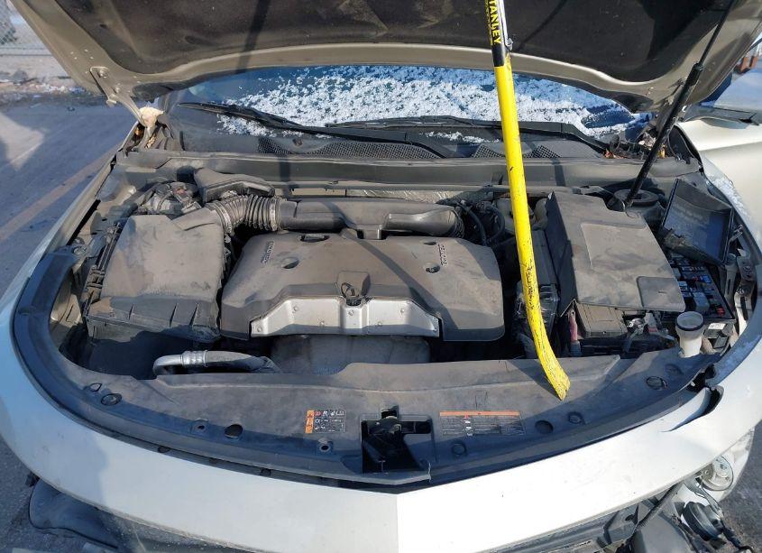 Photo 10 of 2015 Chevrolet Impala 1LT (VIN 2G1115SLXF9135936)