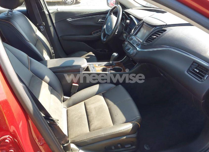 Photo 5 of 2015 Chevrolet Impala 1LT (VIN 2G1115SLXF9145835)