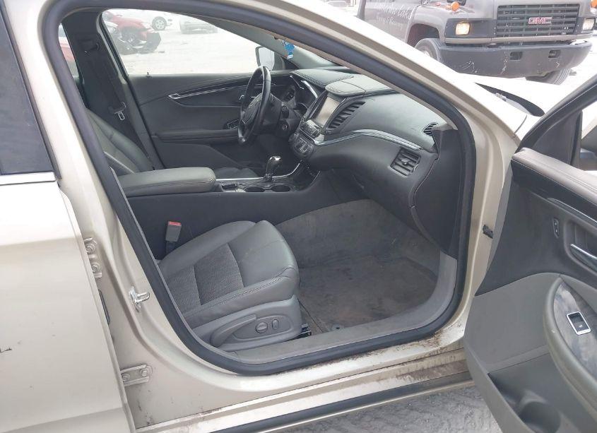 Photo 5 of 2015 Chevrolet Impala 1LT (VIN 2G1115SLXF9205287)