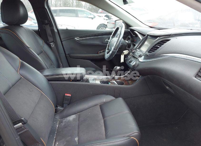 Photo 5 of 2014 Chevrolet Impala 2LT (VIN 2G1125S30E9171517)