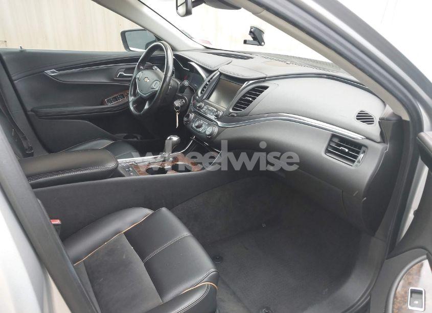 Photo 5 of 2014 Chevrolet Impala 2LT (VIN 2G1125S30E9284397)